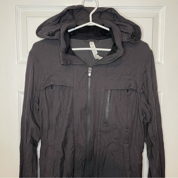LULULEMON Grey Hooded Zip Up Athleisure Workout jacket small - Picture 2 of 5
